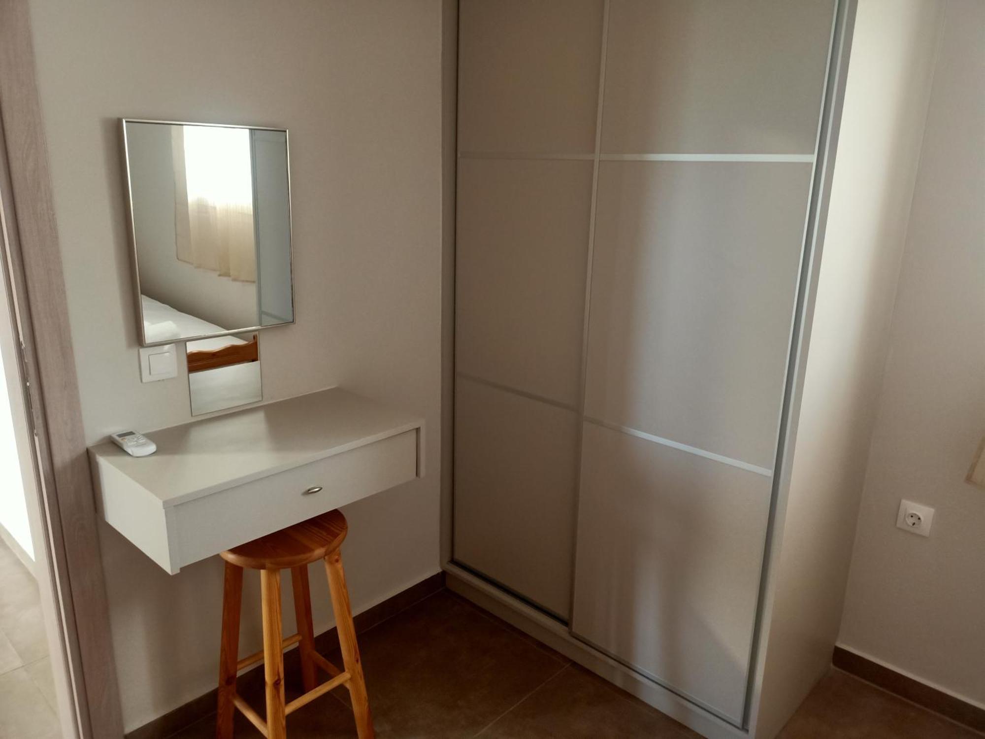 Almiriki Studios & Apartments Alykes  Phòng bức ảnh