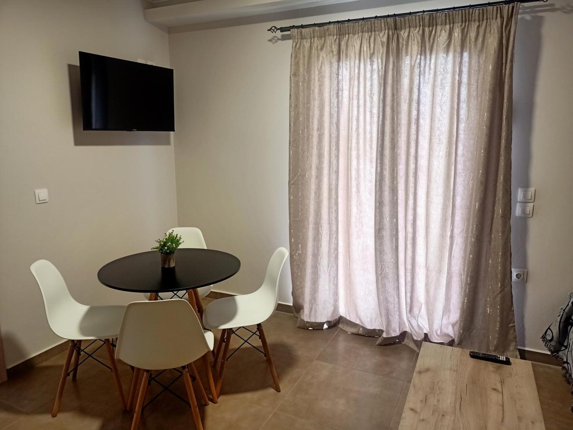 Almiriki Studios & Apartments Alykes  Phòng bức ảnh
